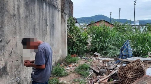 Balneário Piçarras: Homem com 27 passagens policiais é preso em flagrante por tráfico de drogas no bairro Nossa Senhora da Paz
