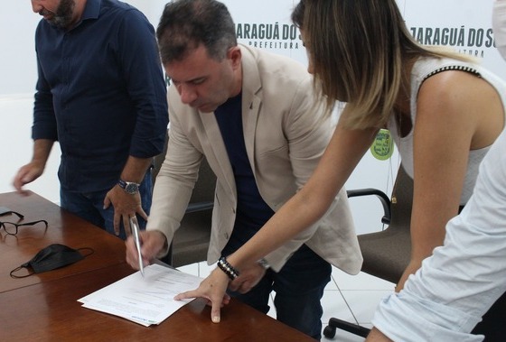 Nova Diretoria: Prefeito de Barra Velha, Douglas Elias da Costa, assumiu a presidência da Amvali