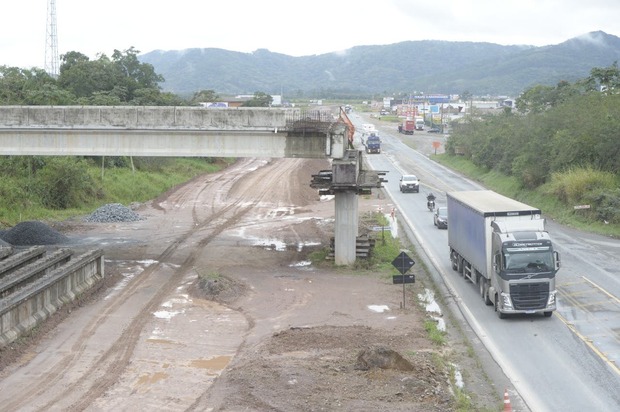 Navegantes: BR-470 será bloqueada para detonação de rochas nesta quarta-feira a partir das 13h