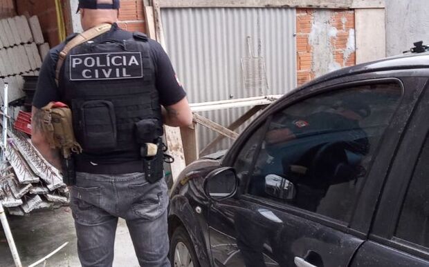 Cargas roubadas: Polícia Civil prende dois suspeitos de furtar caminhões em postos de gasolina