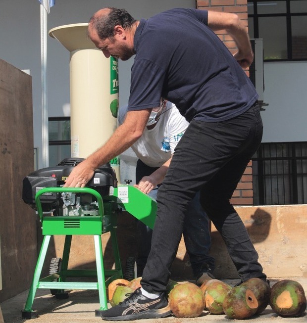 Balneário Piçarras: Projeto do IMP prevê o recolhimento das cascas de coco para trituração e compostagem