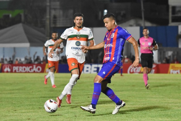 Série A: Camboriú vence o Marcílio e assume a liderança do Catarinão 2022