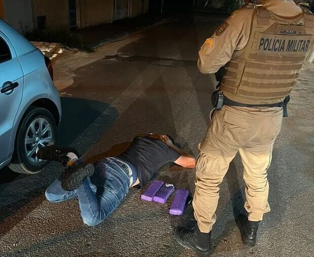 Balneário Piçarras: Homem é preso com três quilos de maconha na Rua São Joaquim