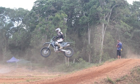Copa Verão de Motocross reúne 80 competidores em Balneário Piçarras