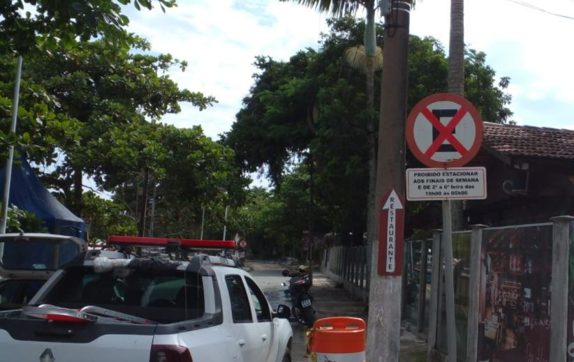 Penha: Estacionamento na Avenida Beira Mar da praia do Trapiche volta a ser liberado parcialmente