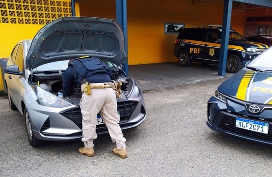 Na BR-101: Veículo furtado em Curitiba é recuperado pela PRF em Joinville