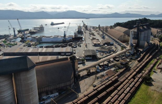 Ferrovia Interportos: Governador confirma licitação para nova ferrovia entre Araquari e Itajaí