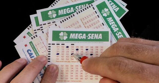 Sortudos: Cinco apostas de Balneário Piçarras acertam a quina da Mega-Sena