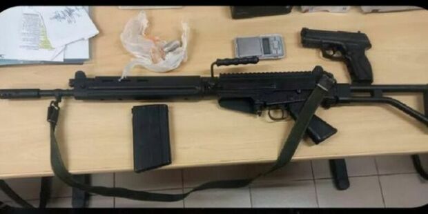 São Longuinho, São Longuinho: Homem é preso em Araquari com fuzil desaparecido no acidente com caminhão do Exército em Blumenau