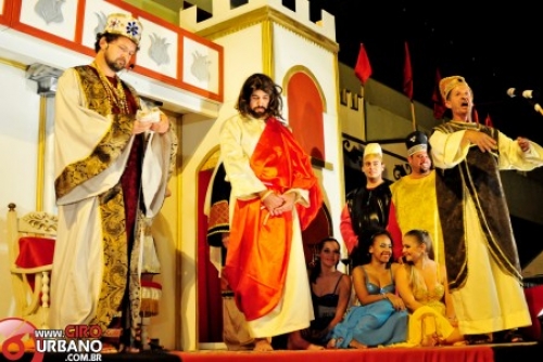 Balneário Piçarras – Encenação da Paixão de Cristo acontece na Sexta-feira Santa no ginásio de esportes Aurélio Solano de Macedo