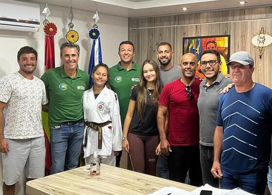 Balneário Piçarras – Assinada a autorização de repasses do Programa Bolsa Atleta