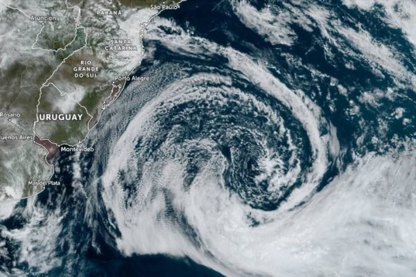 Alerta – Formação de ciclone extratropical provoca chuva volumosa em Santa Catarina até quinta-feira