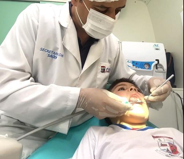 Penha - OdontoMóvel reforça trabalho de Saúde Bucal nas Escolas