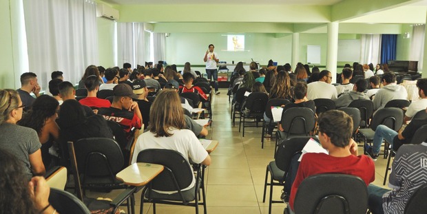 Inscrições para cursos que vão capacitar 4 mil empreendedores em Penha e Camboriú vão até o dia 30 de maio