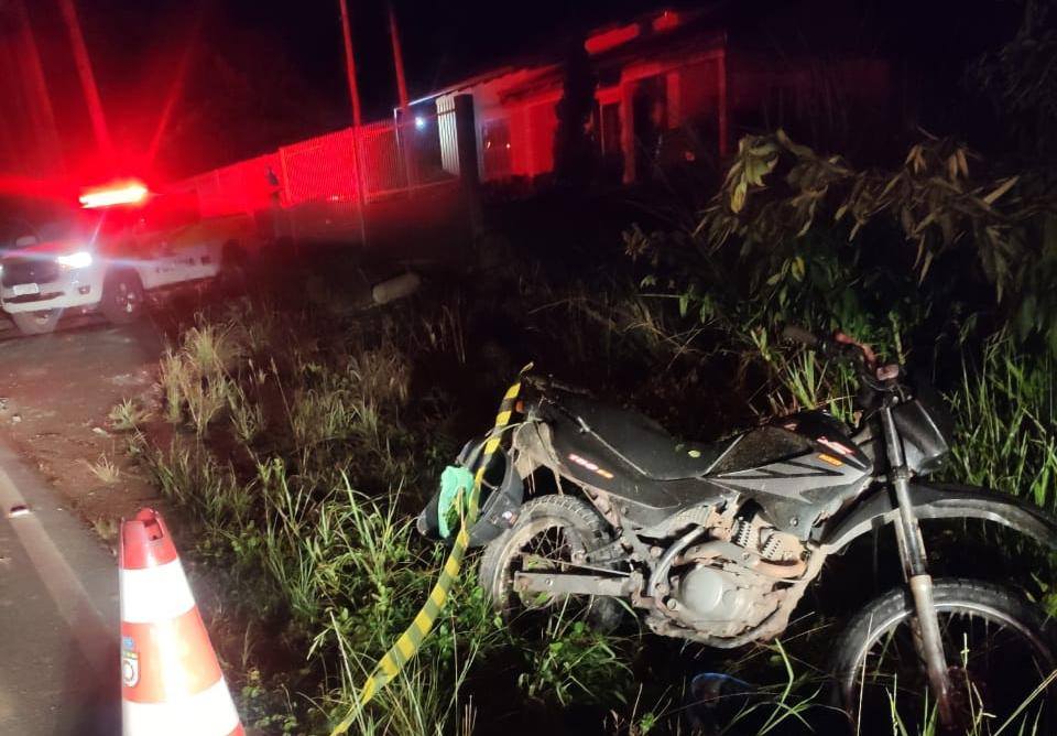 NO ESCALVADINHO: MOTOCICLISTA MORRE AO ATROPELAR CAVALO NA SC-414 EM NAVEGANTES
