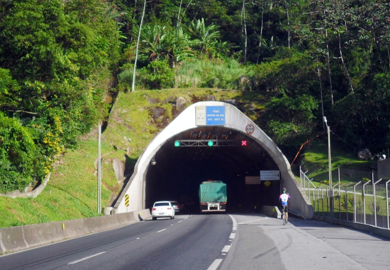 NA BR-101: TÚNEL DO MORRO DO BOI SERÁ FECHADO POR CINCO HORAS ENTRE A NOITE DE AMANHÃ E MADRUGADA DE QUARTA-FEIRA