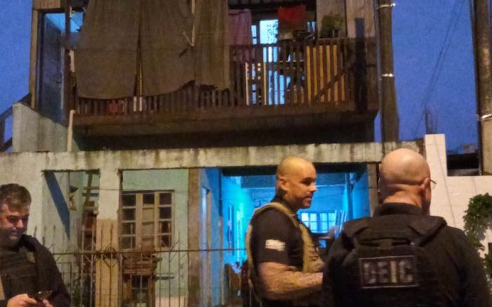Roubo de Cargas - Operação da Polícia Civil cumpre mandados de busca e apreensão em Itajaí, Itapema e Brusque