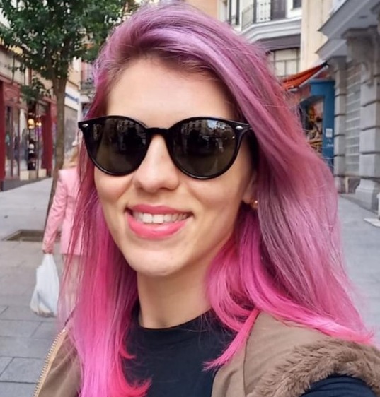 Autora de Balneário Piçarras representa município na Bienal do Livro de São Paulo