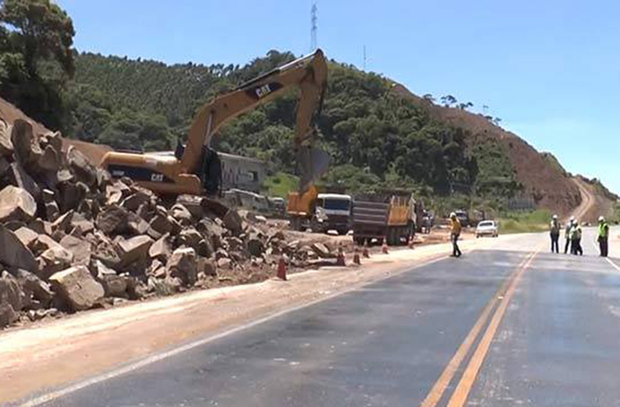 Detonação de Rochas - BR-470 terá restrição de tráfego em Gaspar amanhã no início da tarde