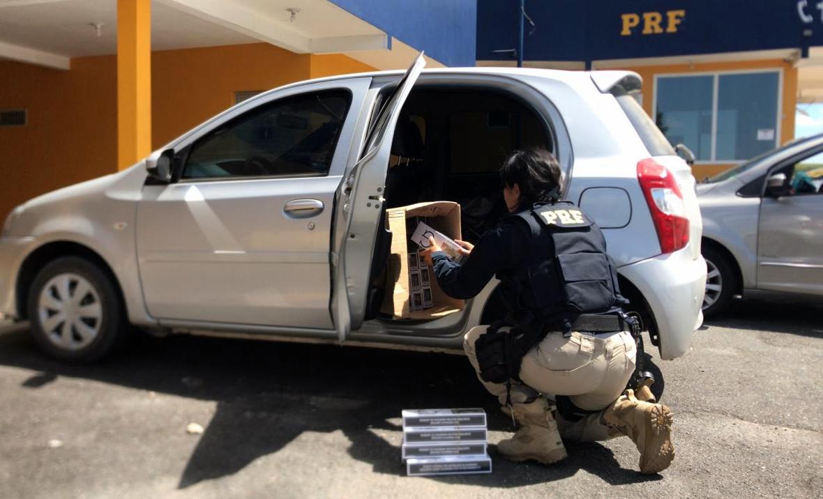 NO FLAGRA: HOMEM DE 73 ANOS É PRESO COM CARGA DE CIGARROS CONTRABANDEADOS DO PARAGUAI NE BR-101 EM BARRA VELHA