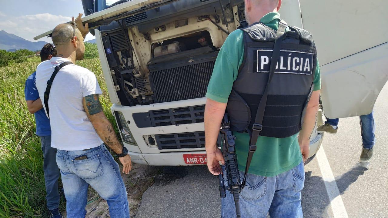 Joinville - Operação prende integrantes de grupo criminoso que atua no furto de caminhões