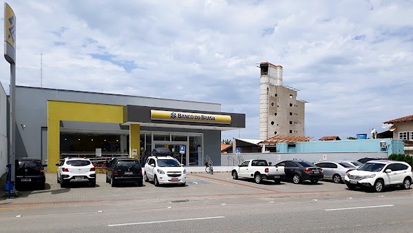 Penha: Dupla invade agência do Banco do Brasil e leva cofre com dois revólveres calibre 38 dos vigilantes