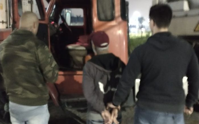 Roubo de Carga - Caminhoneiro é preso em Itajaí por desviar carga de R$ 100 mil