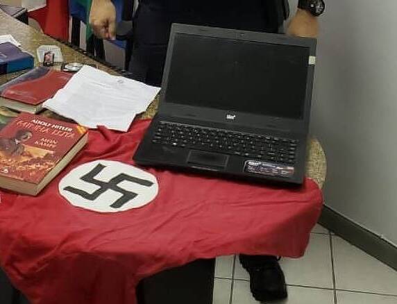 Apologia ao Nazismo - Polícia faz buscas na casa de jovem que diz que admira Adolf Hitler