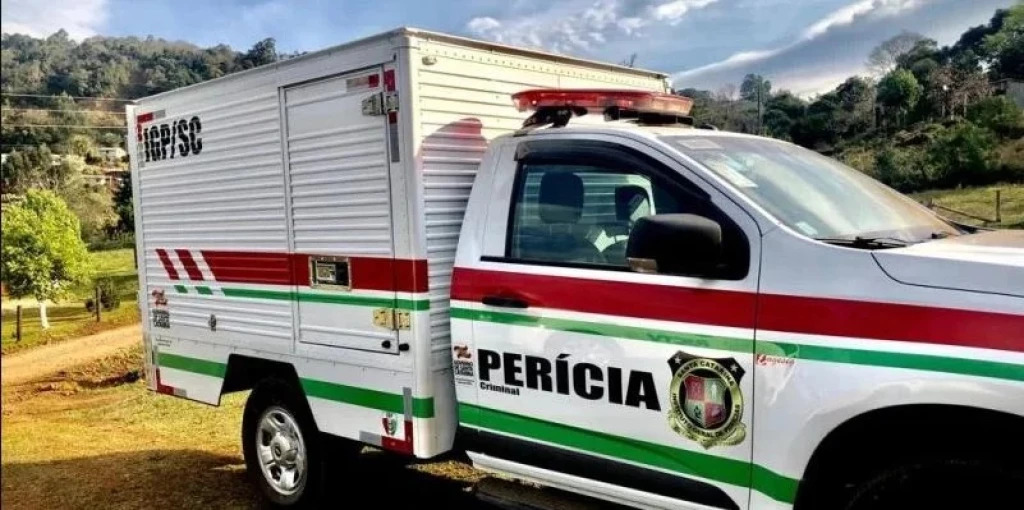 Itapema – Mulher com sinais de violência é encontrada morta em tubulação de esgoto no bairro Morretes