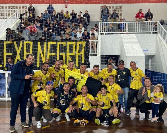 Citadino Futsal 2022 – Flexa Negra vence o Ousados e termina a primeira fase do Municipal de Penha com 100% de aproveitamento