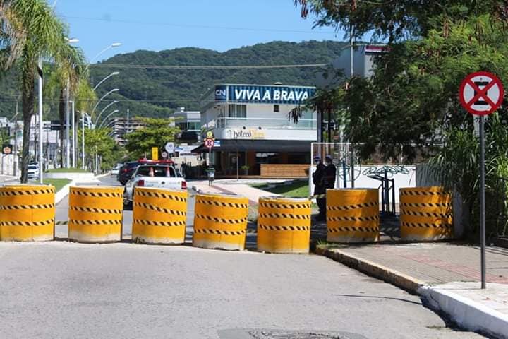 Coronavírus: Balneário Camboriú monta barreiras nos acessos da cidade contra o COVID-19