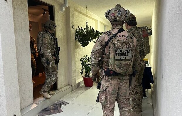 Duplo Risco - PF deflagra a Operação que visa desarticular organizações criminosas no tráfico internacional de cocaína