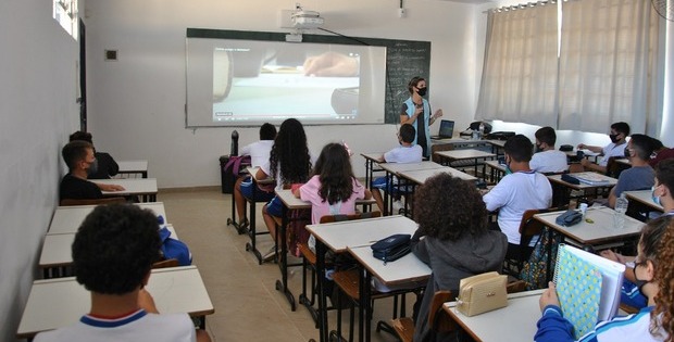 Trabalho Certeiro - Penha conquista o 1º lugar no IDEB Anos Finais na disciplina de Língua Portuguesa
