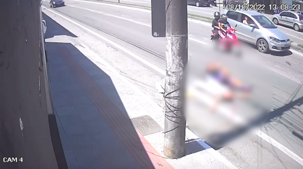 Nos Cordeiros - Acidente entre moto e bicicleta com dois ocupantes deixa vítima fatal em Itajaí