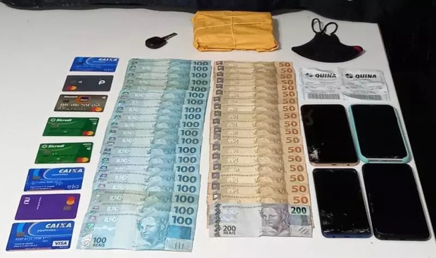 Velho Golpe - Dupla é presa ao tentar dar golpe do bilhete premiado em idoso, em Itajaí