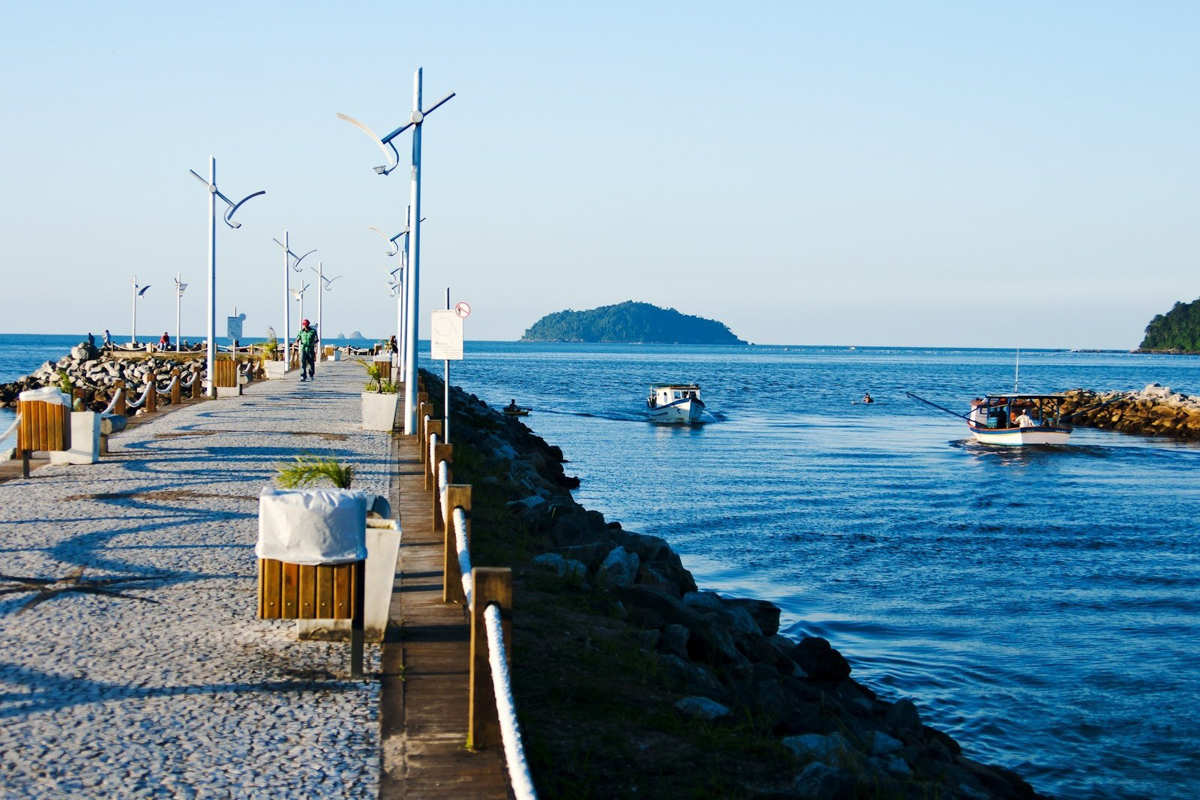 Balneário Piçarras – Pescador encontra corpo boiando na boca da barra do Rio Piçarras