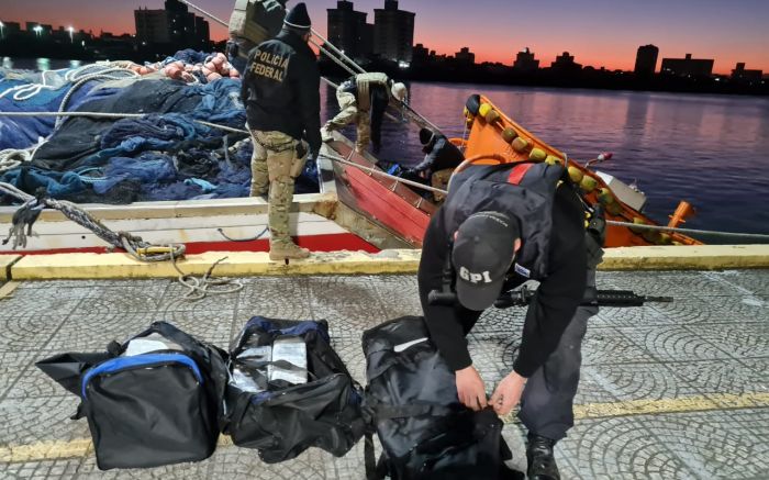 Condenação - Justiça condena envolvidos em tráfico de drogas internacional através de barcos pesqueiros