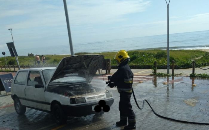 Balneário Piçarras – Ciclista é agredido por três homens na Avenida Beira Mar