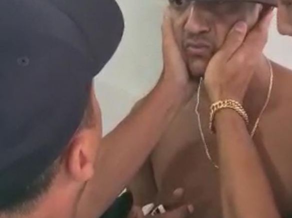 Medo - Homem sequestrado e agredido por manifestantes vai embora de SC