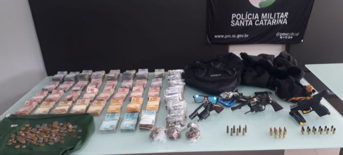 Ilhota - Assaltantes da cooperativa Sicoob já tinham passagens pela polícia