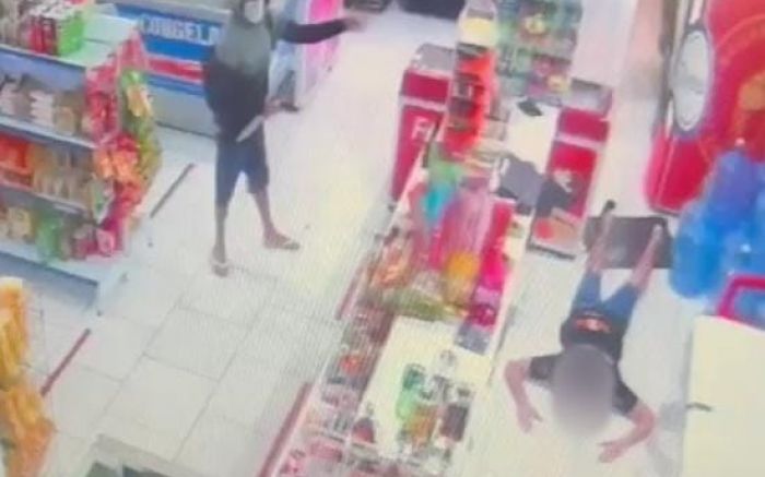Itajaí - Tiroteio acaba em prisão de assaltantes no Cidade Nova