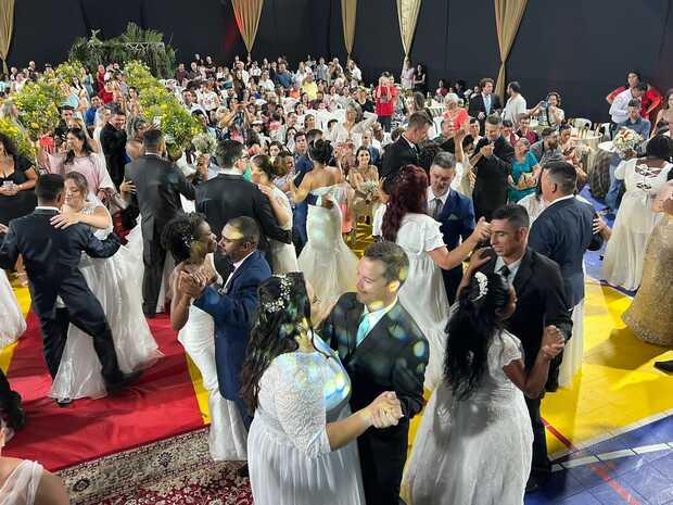 Aniversário de Balneário Piçarras terá show nacional com César Menotti e Fabiano
