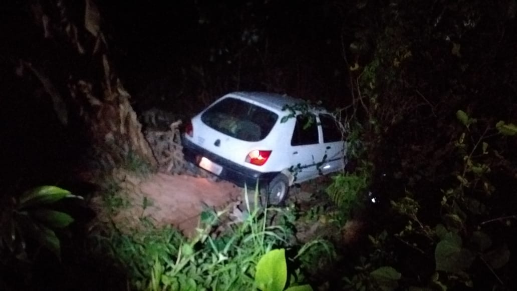 Barra Velha: Dois homens são detidos após perseguição policial que teve inicio no bairro Itacolomi e terminou em Itajuba