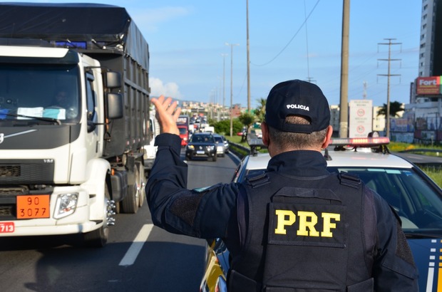 PRF faz balanço da Operação Natal 2022