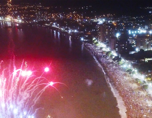 Virada - Réveillon de Balneário Piçarras terá dois pontos com queima de fogos e shows na praia