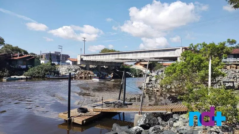 Barra Velha - Entrega da ponte sobre o rio Itajuba é adiada