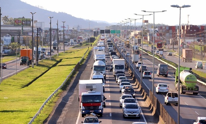 BR-101 - Juiz federal dá prazo até março de 2024 para ANTT e Autopista iniciarem obras de melhorias na BR-101