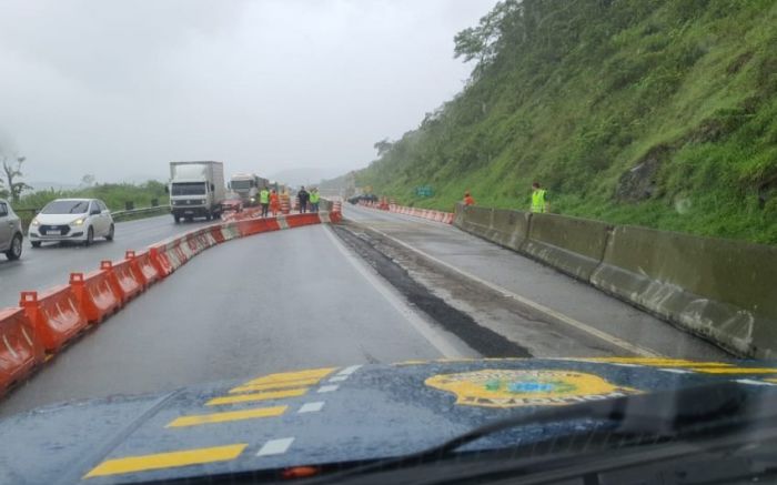 Tudo Fechado - BR 376 é novamente bloqueada na Serra de Guaratuba