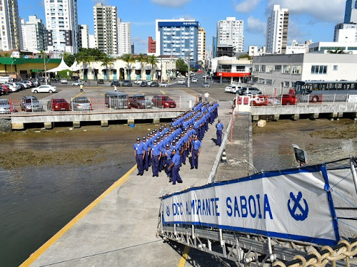 Coronavírus: Exames de alunos da Escola da Marinha, de Florianópolis, dão negativo