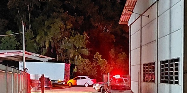 Guaramirim - Família de ex-vereador é feita de refém e presa no banheiro durante assalto no bairro Rio Branco